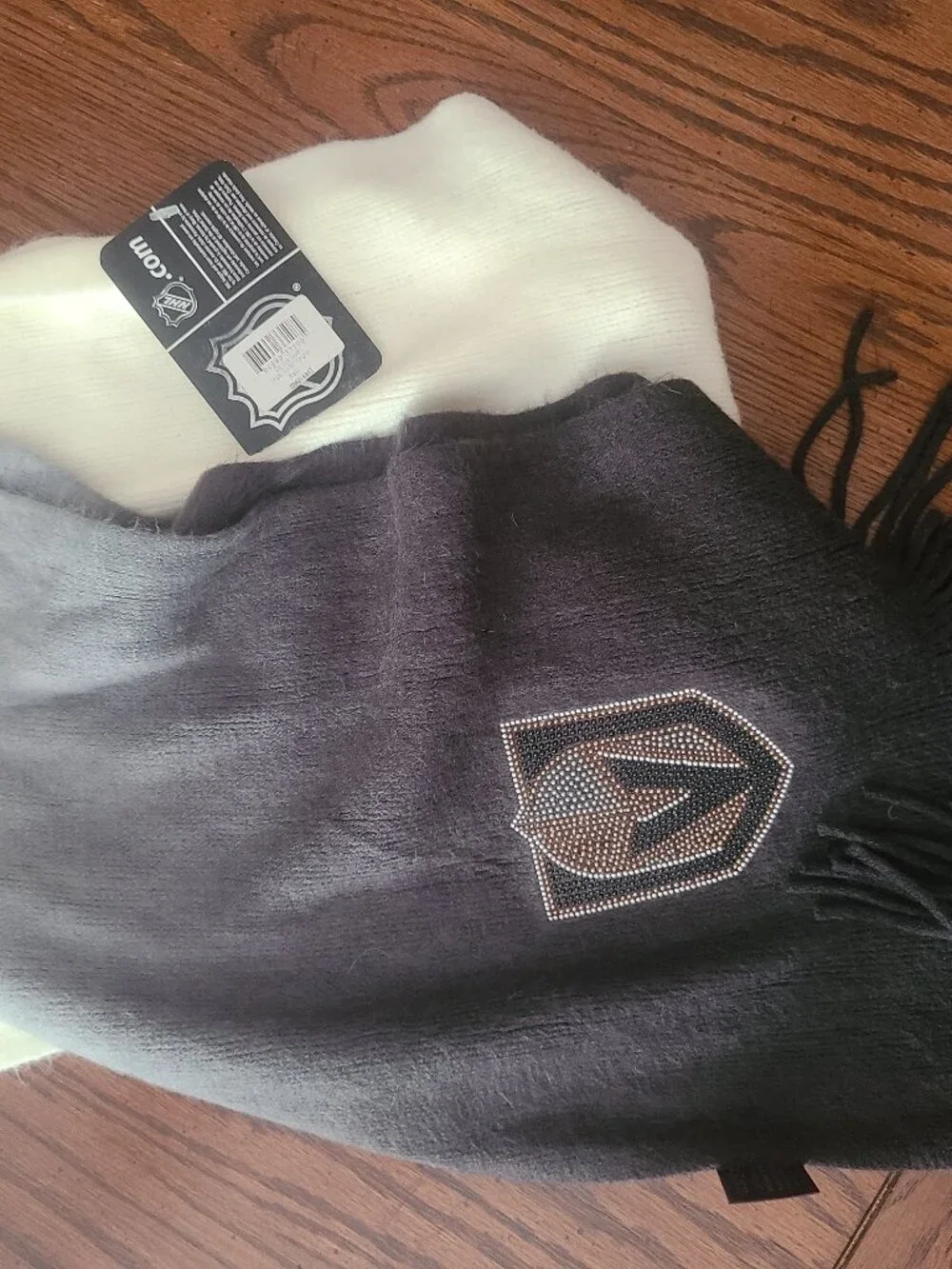 NWT Vegas Golden Knights Ombre Dip-Dye Rhinestone Scarf